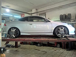 Сход-развал Acura RSX: фото работ автосервиса Japan-Car в Санкт-Петербурге №2