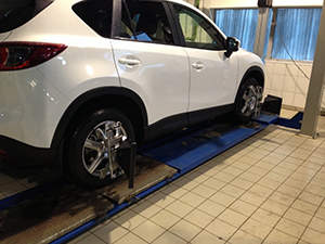 Сход-развал Mazda CX-9: фото работ автосервиса Japan-Car в Санкт-Петербурге №1
