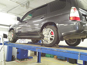 Сход-развал Subaru Forester: фото работ автосервиса Japan-Car в Санкт-Петербурге №2