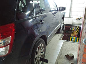 Сход-развал Suzuki Grand Vitara: фото работ автосервиса Japan-Car в Санкт-Петербурге №1