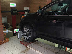 Сход-развал Toyota Highlander: фото работ автосервиса Japan-Car в Санкт-Петербурге №1